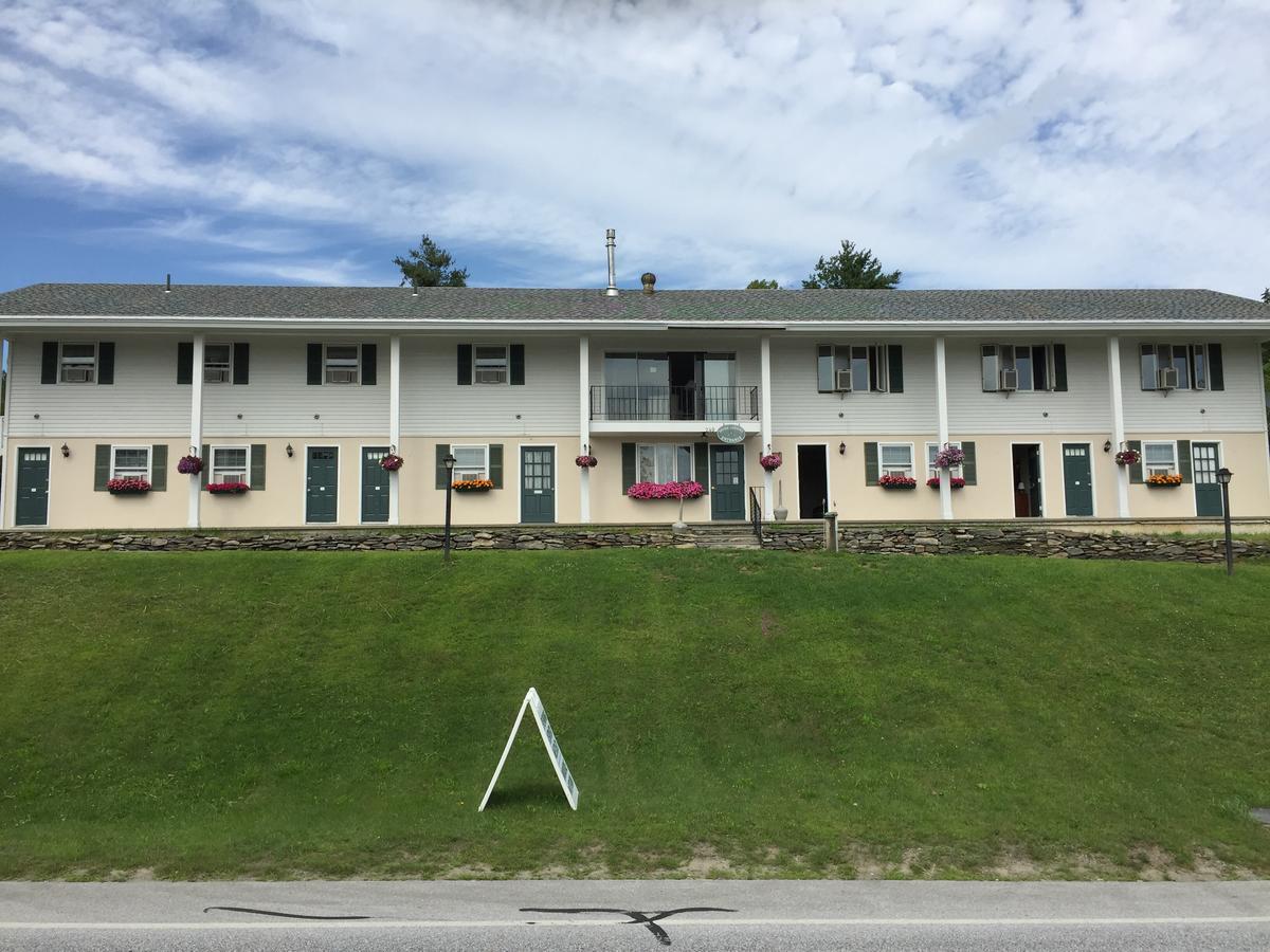 Swiss Inn Londonderry Exterior photo